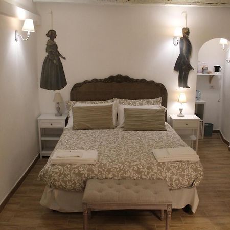 Livia'S Charming Room トレヴィニャーノ・ロマーノ エクステリア 写真